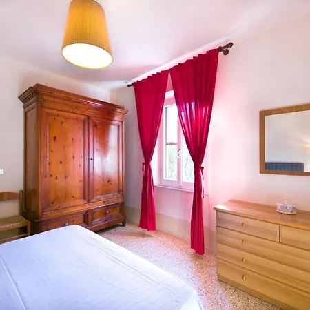 Elba Casale Al Mare Cm4 *